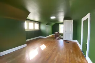 107 Evans Ave, Valparaiso, IN 46383 - Photo 11