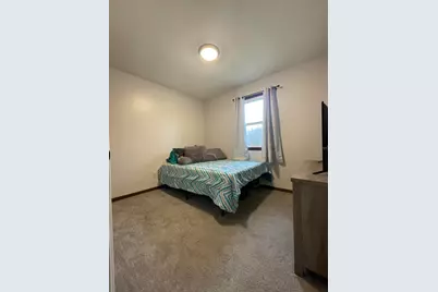 811 Henry Court, Hobart, IN 46342 - Photo 17