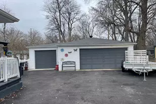 811 Henry Ct, Hobart, IN 46342 - Photo 43