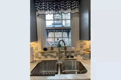 811 Henry Court, Hobart, IN 46342 - Photo 9