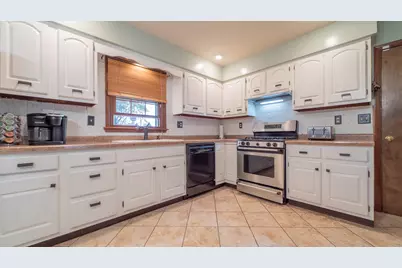 6799 Laurel Avenue, Portage, IN 46368 - Photo 7