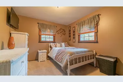 6799 Laurel Avenue, Portage, IN 46368 - Photo 11