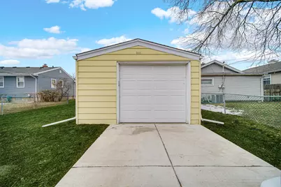 6833 Baring Avenue, Hammond, IN 46324 - Photo 17