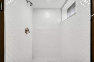 6833 Baring Ave, Hammond, IN 46324 - Photo 13