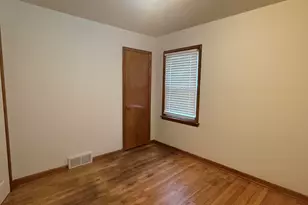 7021 Osborn Ave, Hammond, IN 46323 - Photo 11