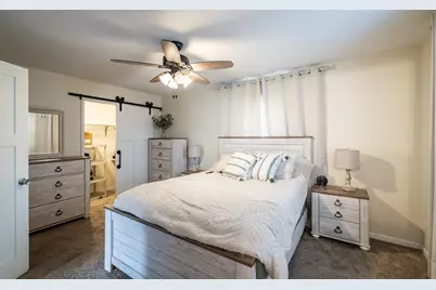 1226 S Ash Street, Hobart, IN 46342 - Photo 7