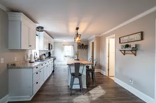 1226 S Ash St, Hobart, IN 46342 - Photo 5