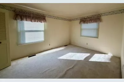 104 Foster Avenue, Elkhart, IN 46516 - Photo 9