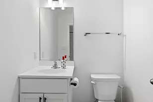 302 Holst Ln, Valparaiso, IN 46385 - Photo 9