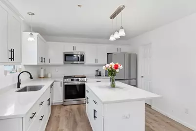 302 Holst Lane, Valparaiso, IN 46385 - Photo 5