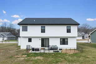 302 Holst Ln, Valparaiso, IN 46385 - Photo 23