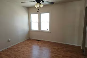 3054 Hickory St, Portage, IN 46368 - Photo 9