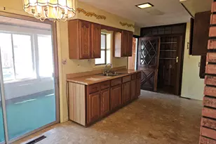 3054 Hickory St, Portage, IN 46368 - Photo 7