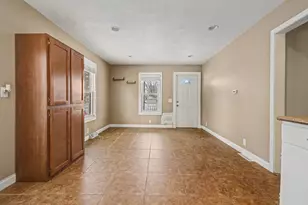 18 Genesse St, LaCrosse, IN 46348 - Photo 7