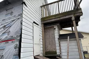 2109 Ohio St, Michigan City, IN 46360 - Photo 5