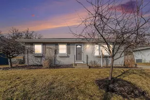 601 Aspen St, Hebron, IN 46341 - Photo 5