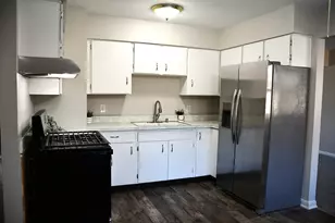 1645 Tulip Ln, Munster, IN 46321 - Photo 7