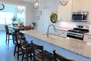 636 E 119th Pl, Crown Point, IN 46307 - Photo 5