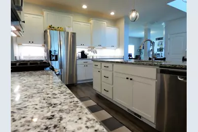 636 E 119th Place, Crown Point, IN 46307 - Photo 9