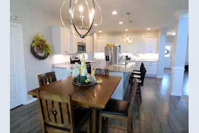 636 E 119th Place, Crown Point, IN 46307 - Photo 7