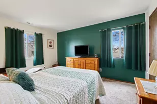 2023 Hawthorne Ln, Chesterton, IN 46304 - Photo 15