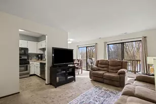 2023 Hawthorne Ln, Chesterton, IN 46304 - Photo 5