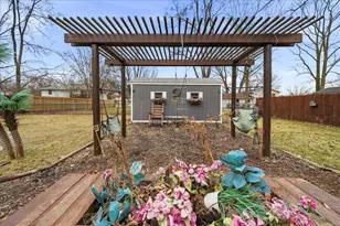 2258 Iris St, Portage, IN 46368 - Photo 25