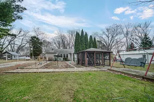 8571 S 800 W, Wanatah, IN 46390 - Photo 3