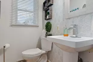 3705 Hemlock Dr, Valparaiso, IN 46383 - Photo 13