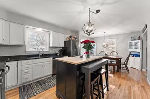 3705 Hemlock Dr, Valparaiso, IN 46383 - Photo 7