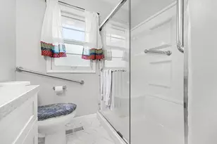 814 W Woodside Dr, Griffith, IN 46319 - Photo 9