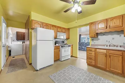 814 W Woodside Drive, Griffith, IN 46319 - Photo 5