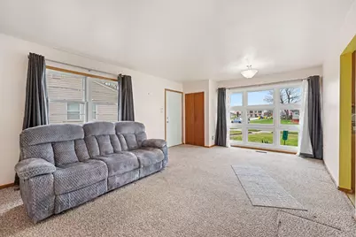 814 W Woodside Drive, Griffith, IN 46319 - Photo 3