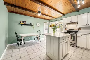 2525 Lakewood Dr, Dyer, IN 46311 - Photo 3