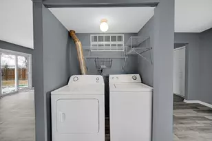 1116 W 59th Pl, Merrillville, IN 46410 - Photo 9