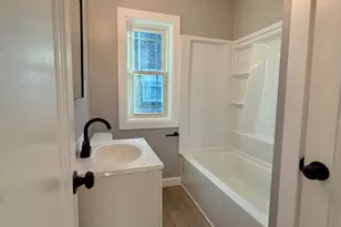 541 Taft Pl, Gary, IN 46404 - Photo 7