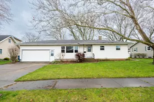 401 Michele Ave, Crown Point, IN 46307 - Photo 1