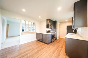 401 Michele Ave, Crown Point, IN 46307 - Photo 19