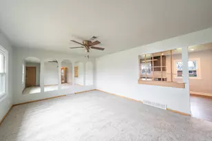 401 Michele Ave, Crown Point, IN 46307 - Photo 3