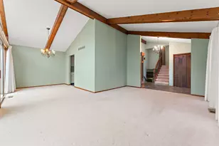 12480 Acorn Ct, Saint John, IN 46373 - Photo 5