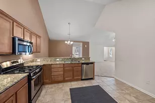 2340 Allison Cir, Valparaiso, IN 46383 - Photo 13