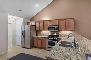 2340 Allison Cir, Valparaiso, IN 46383 - Photo 11