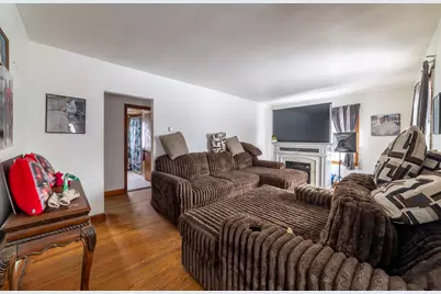 132 Hendricks Street, Michigan City, IN 46360 - Photo 5