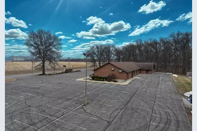 340 E 50 N, Winamac, IN 46996 - Photo 11