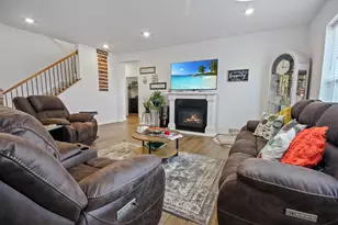 8528 Redmond St, Lowell, IN 46356 - Photo 9