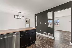 3230 175th Pl, Hammond, IN 46323 - Photo 7