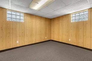 6622 Parrish Ave, Hammond, IN 46323 - Photo 17