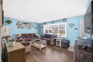 520 211th St, Dyer, IN 46311 - Photo 9