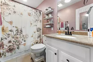 324 Maple St, Crown Point, IN 46307 - Photo 9