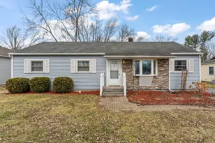 324 Maple St, Crown Point, IN 46307 - Photo 1